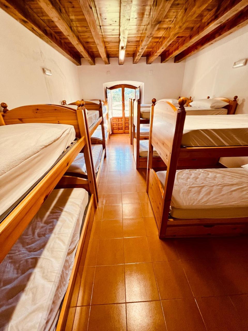 Albergue Pinares - La Casona De Revenga Regumiel de la Sierra Dış mekan fotoğraf