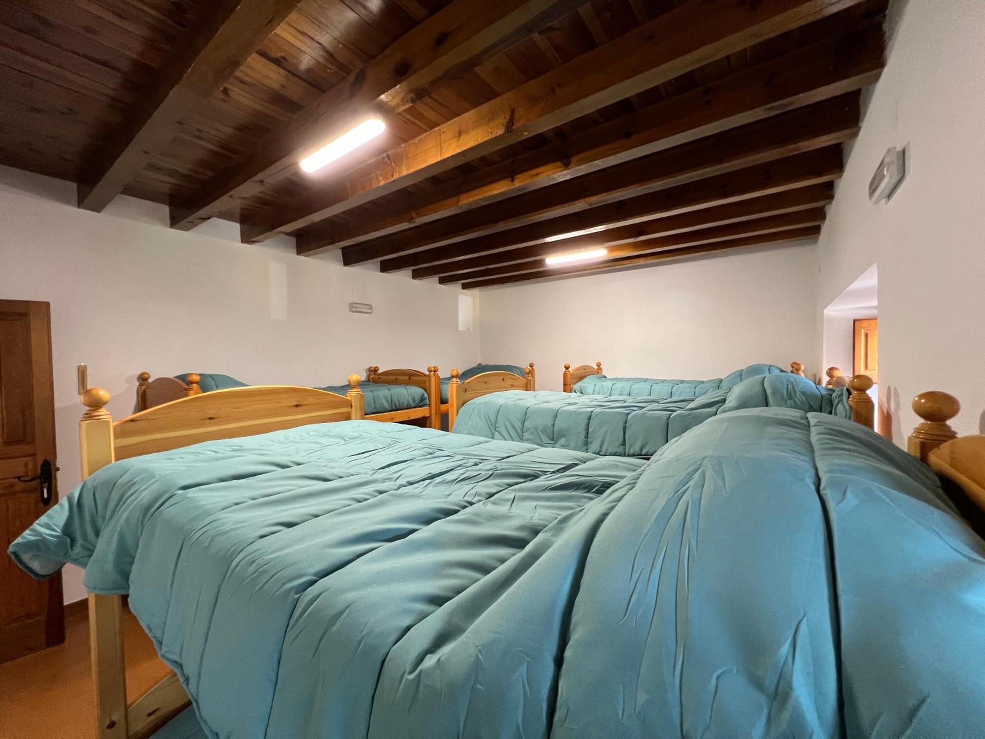 Albergue Pinares - La Casona De Revenga Regumiel de la Sierra Dış mekan fotoğraf