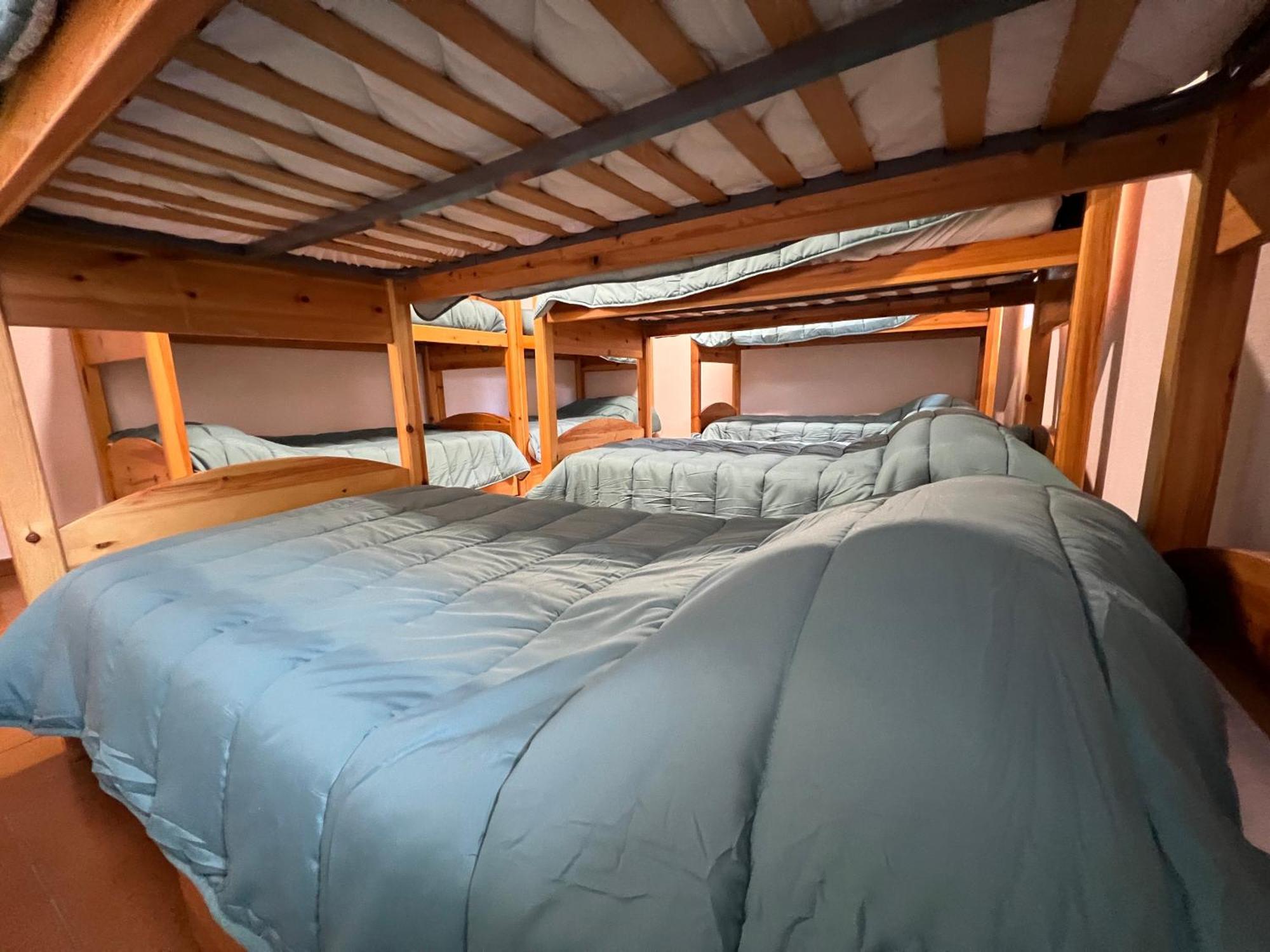 Albergue Pinares - La Casona De Revenga Regumiel de la Sierra Dış mekan fotoğraf
