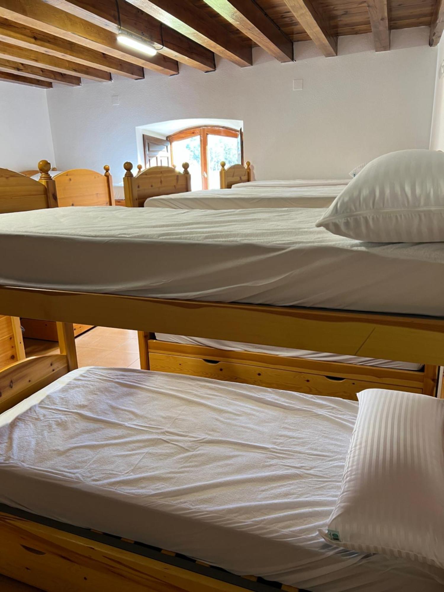 Albergue Pinares - La Casona De Revenga Regumiel de la Sierra Dış mekan fotoğraf