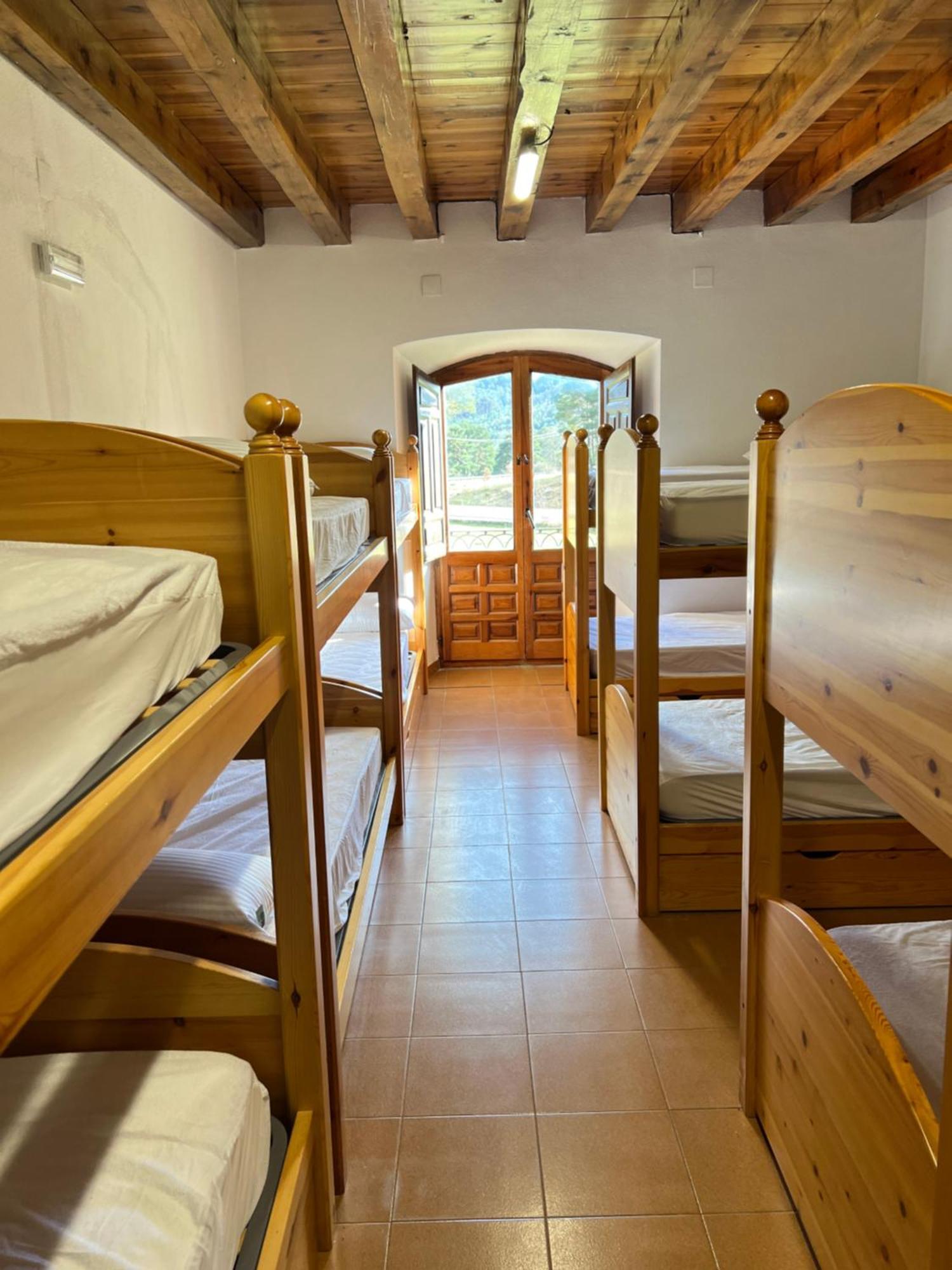 Albergue Pinares - La Casona De Revenga Regumiel de la Sierra Dış mekan fotoğraf